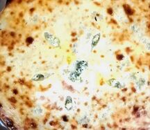 Пирог осетинский с сыром, творогом и зеленью