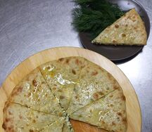 Пирог осетинский с картофелем, луком и укропом