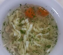 Куриная лапша с грибами и зеленью