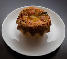 Киш с курицей и грибами