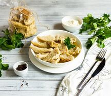 Вареники с рисом, овощами и грибами