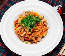Свинина с фунчозой