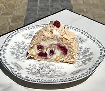 Меренговый рулет 