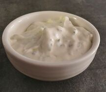 Сливочный соус с чесноком