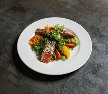 Салат с тунцом