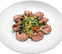 Теплый салат из языка с грибами