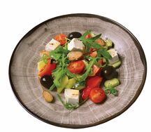 Греческий с гигантскими оливками