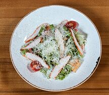 Цезарь с куриной грудкой