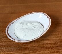 Сливочный с чесноком