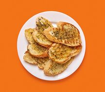 Чесночная гренка из белого багета