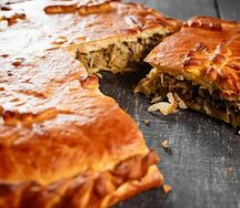 Пирог с капустой и говядиной