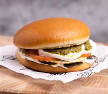 Бургер с моцареллой