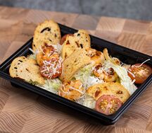 Салат Цезарь с креветкой