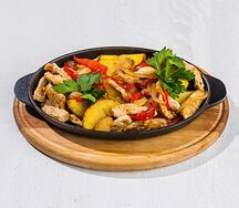 Классическая горячая сковородка со свининой