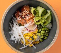 Большой боул с лососем