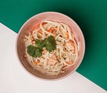 Сливочный удон с лососем