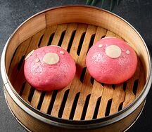 Паровые булочки Бао с малиной