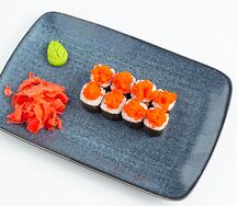 Ролл с лососем