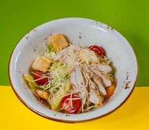Цезарь с куриным филе