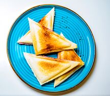 Горячие бутерброды с курицей