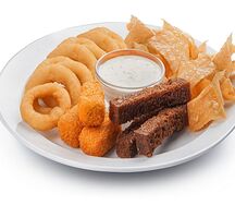 Ассорти из горячих закусок