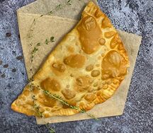 Чебурек с сыром