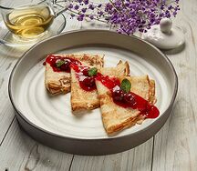 Блины с вишней