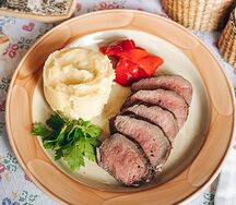 Медальоны из телятины