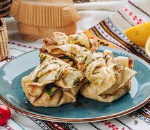 Блины с рыбкой и креветками