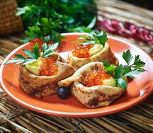 Блинчики с красной икрой