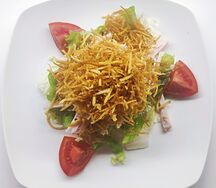 Салат мясной с картофелем Пай