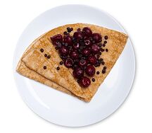 Блин с вишней и шоколадом