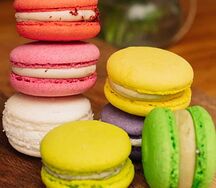 Макарун Малина-фисташка