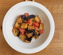 Салат с баклажанами и сыром