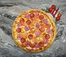 Дежавю с салями, пепперони, помидором