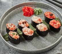 Гункан с креветкой спайси