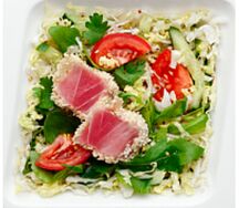 Салат с тунцом в кунжуте