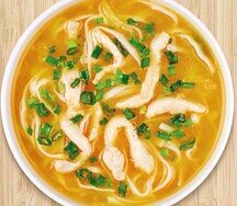 Куриный суп с лапшой
