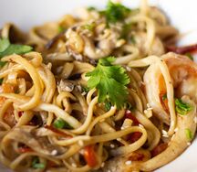 Wok с морепродуктами