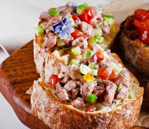 Брускетты с паштетом