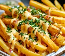 Картофель в сливочно-сырном соусе 