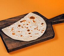 Янтык печёный со шпинатом и сыром сулугуни