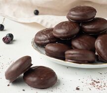 Печенье Шоколадное с черной смородиной