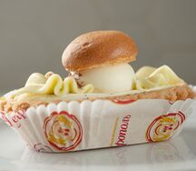 Корзиночка с кремом и фруктовой начинкой