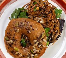 Вешенки, ассорти грибов, трюфельный соус, демиглясс