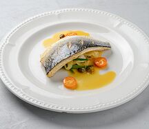 Сибас с фенхелем и соусом из апельсинов