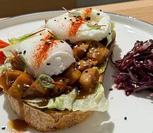 Тост с курочкой в соусе терияки