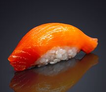 Суши Лосось