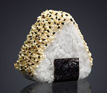 Онигири спайси-чикен