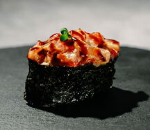 Гункан с креветкой